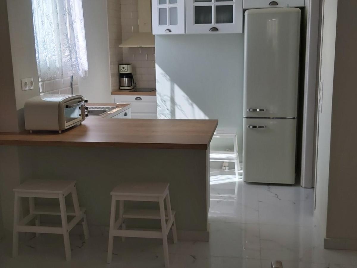 Eytyhias Yard Apartments In Poros Poros Town 外观 照片