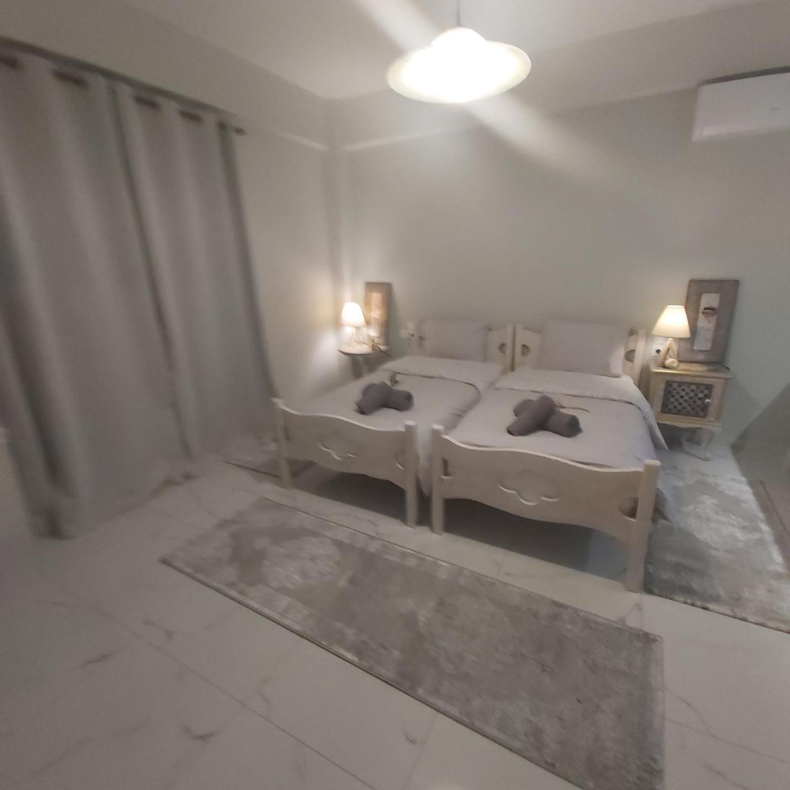 Eytyhias Yard Apartments In Poros Poros Town 外观 照片